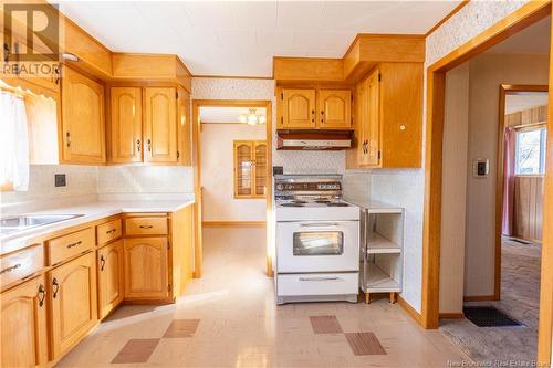 135 Charlotte Street, Sackville, NB - Indoor Photo Showing Kitchen