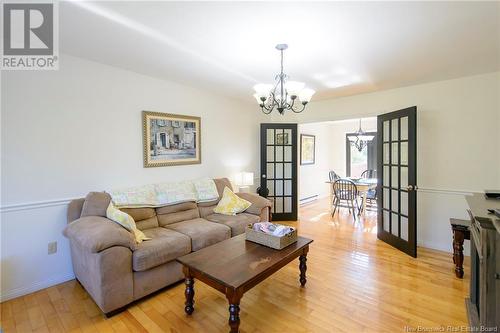 27 Allan Avenue, Rothesay, NB - Indoor Photo Showing Living Room