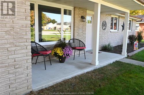 1127 James Crescent, Dresden, ON - Outdoor With Deck Patio Veranda