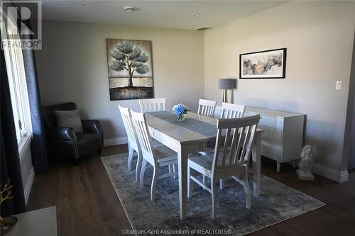 1127 James Crescent, Dresden, ON - Indoor Photo Showing Dining Room