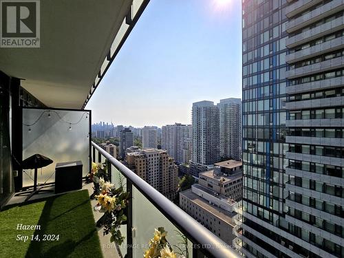 2512 - 185 Roehampton Avenue, Toronto, ON - Outdoor With Balcony