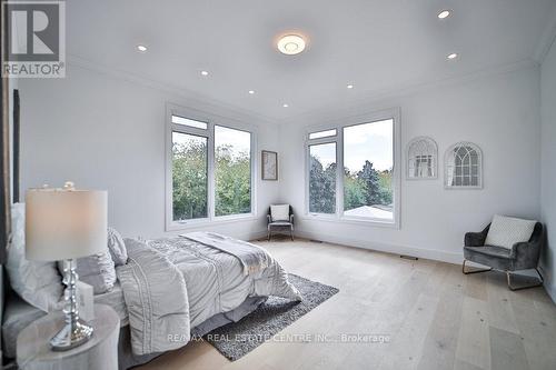 1372 Wren Avenue, Oakville, ON - Indoor Photo Showing Bedroom