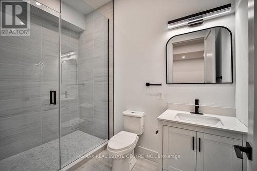 1372 Wren Avenue, Oakville, ON - Indoor Photo Showing Bathroom