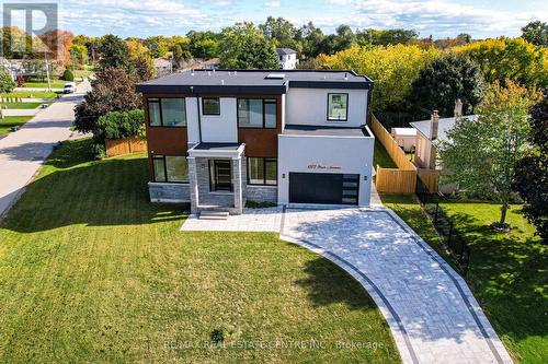 1372 Wren Avenue, Oakville, ON - Outdoor