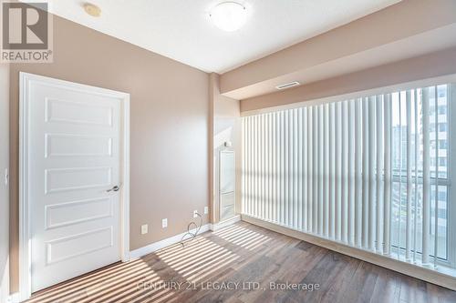 1406 - 215 Queen Street E, Brampton, ON - Indoor Photo Showing Other Room