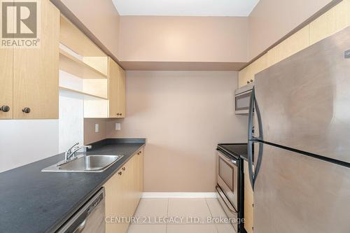 1406 - 215 Queen Street E, Brampton, ON - Indoor Photo Showing Kitchen