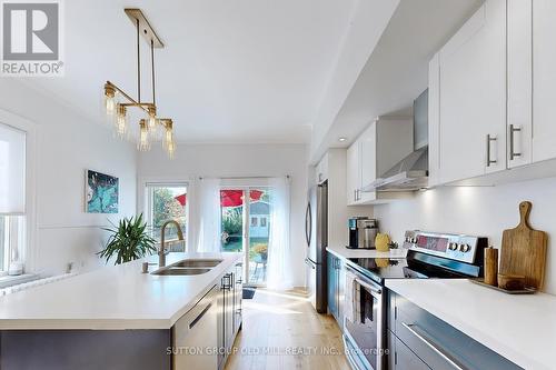 818 Windermere Avenue, Toronto, ON - Indoor Photo Showing Kitchen With Double Sink With Upgraded Kitchen