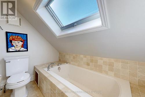 818 Windermere Avenue, Toronto, ON - Indoor Photo Showing Bathroom