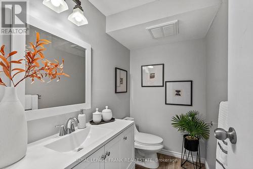 17 - 700 Harmony Road N, Oshawa (Pinecrest), ON - Indoor Photo Showing Bathroom