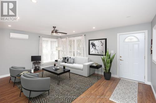 298 Church Street, Brock (Beaverton), ON - Indoor Photo Showing Living Room