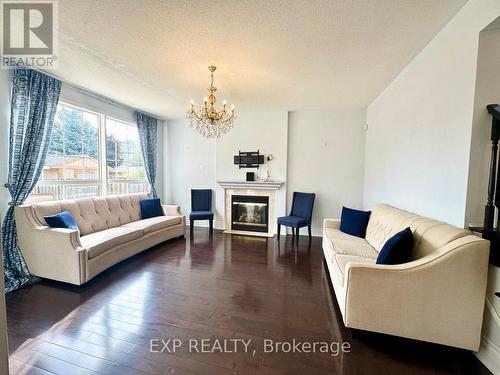 Main - 95 Wood Rim Drive, Richmond Hill, ON - Indoor Photo Showing Living Room With Fireplace