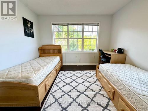 Main - 95 Wood Rim Drive, Richmond Hill, ON - Indoor Photo Showing Bedroom