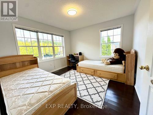 Main - 95 Wood Rim Drive, Richmond Hill, ON - Indoor Photo Showing Bedroom