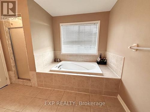 Main - 95 Wood Rim Drive, Richmond Hill, ON - Indoor Photo Showing Bathroom