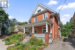 10 STAHL AVENUE  Kitchener, ON N2H 5R6