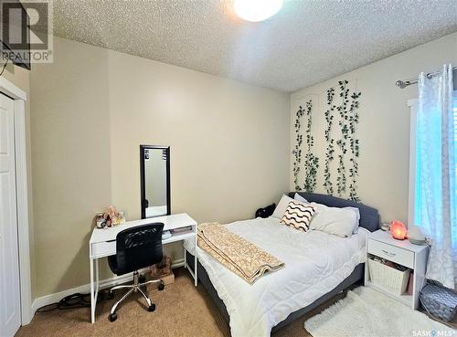 31 701 Mcintosh Street E, Swift Current, SK - Indoor Photo Showing Bedroom