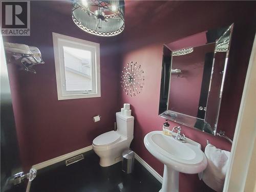 41 Kingsview Drive, Sudbury, ON - Indoor Photo Showing Bathroom