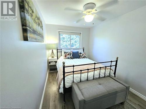 2 Fisher Mills Road, Cambridge, ON - Indoor Photo Showing Bedroom