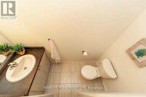 9 Hickling Lane, Ajax, ON - Indoor Photo Showing Bathroom