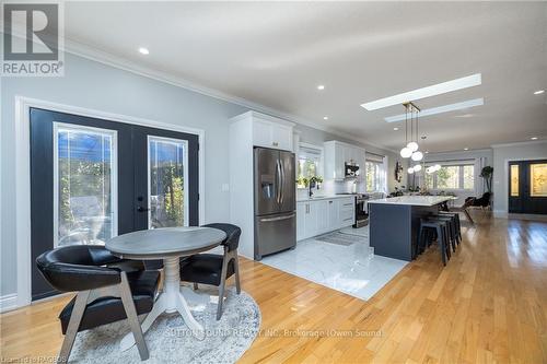 170 Lakeshore Road, Georgian Bluffs, ON - Indoor Photo Showing Dining Room