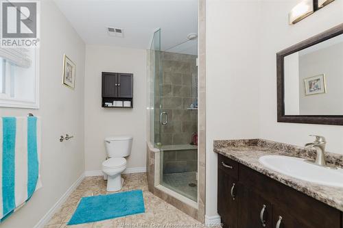 3068 Troup, Windsor, ON - Indoor Photo Showing Bathroom