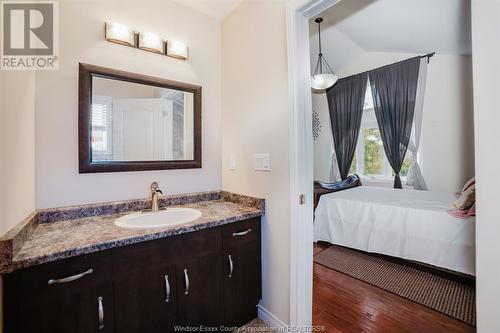 3068 Troup, Windsor, ON - Indoor Photo Showing Bathroom