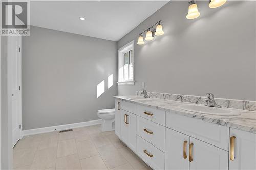 4420 River Road, Renfrew, ON - Indoor Photo Showing Bathroom