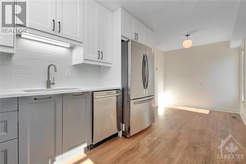 3205 Uplands Drive Unit#18, Ottawa, ON - Indoor Photo Showing Kitchen