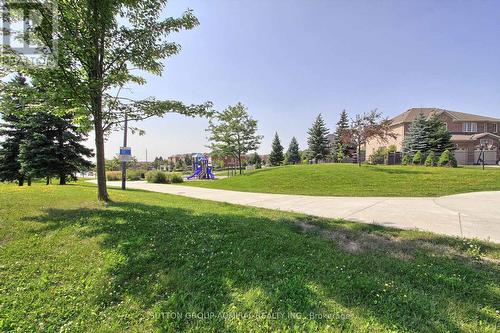 33 Lodgeway Drive, Vaughan, ON - Outdoor