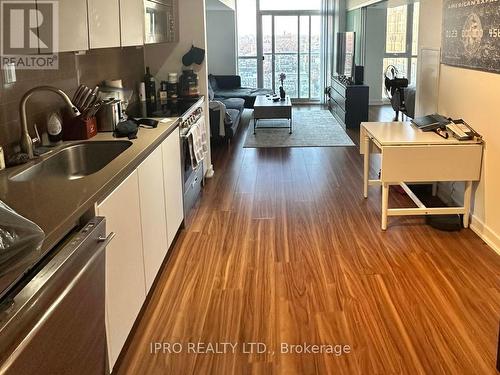 4109 - 85 Queens Wharf Road, Toronto, ON - Indoor Photo Showing Kitchen