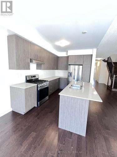 122 Laing Drive, Whitby, ON - Indoor Photo Showing Kitchen With Double Sink