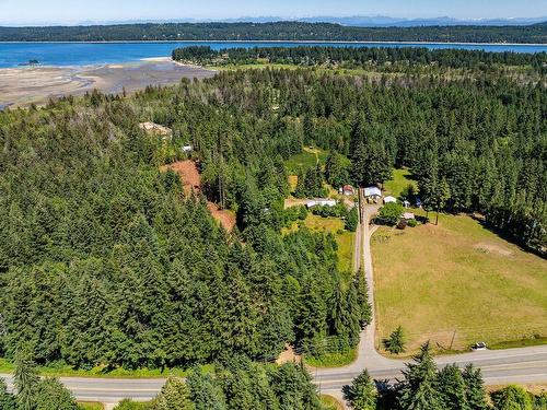 7758 Island Hwy South, Fanny Bay, BC 