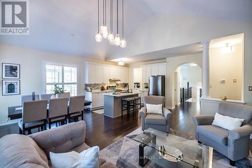 50 Sisson Lane, Clarington (Newcastle), ON - Indoor Photo Showing Living Room