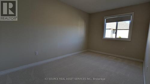 24 - 2511 Boros Road, Burlington, ON - Indoor Photo Showing Other Room