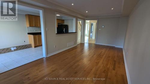 24 - 2511 Boros Road, Burlington, ON - Indoor Photo Showing Other Room