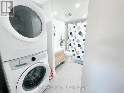 2057 - 75 George Appleton Way, Toronto, ON - Indoor Photo Showing Laundry Room