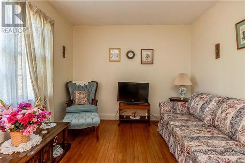 438 Mansfield Street, Saint John, NB - Indoor Photo Showing Living Room