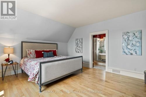 1646 Concession 11 Road, Brock, ON - Indoor Photo Showing Bedroom