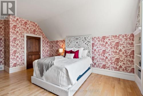 1646 Concession 11 Road, Brock, ON - Indoor Photo Showing Bedroom