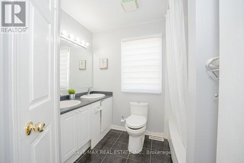 30 Worthington Avenue, Brampton, ON - Indoor Photo Showing Bathroom