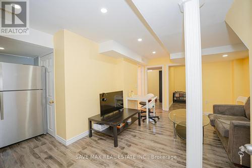 30 Worthington Avenue, Brampton, ON - Indoor