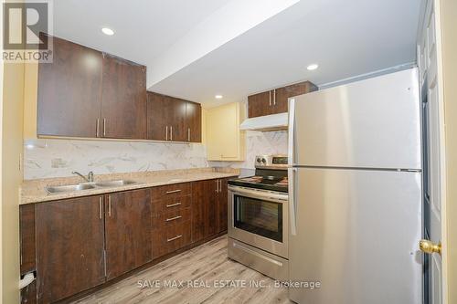 30 Worthington Avenue, Brampton, ON - Indoor Photo Showing Kitchen With Stainless Steel Kitchen With Double Sink