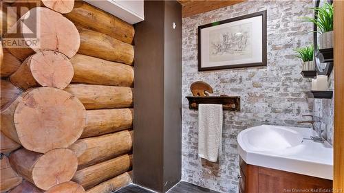 50 Chemin Duval, Petit-Paquetville, NB - Indoor Photo Showing Bathroom