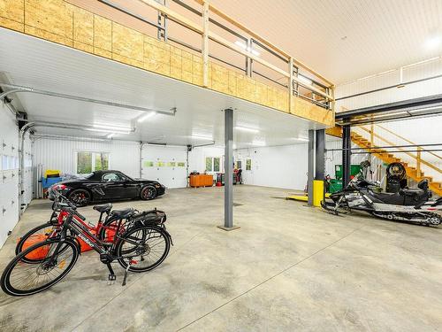 Garage - 795 Rg Elmire, Saint-Paul-D'Abbotsford, QC - Indoor Photo Showing Garage