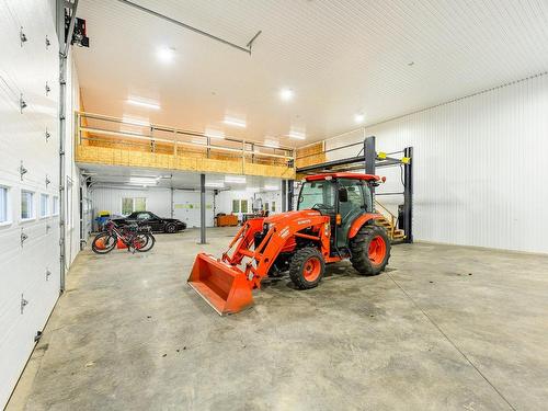 Garage - 795 Rg Elmire, Saint-Paul-D'Abbotsford, QC - Indoor Photo Showing Garage