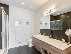 Ensuite bathroom - 