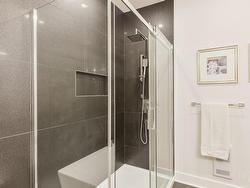 Ensuite bathroom - 