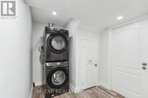 1558 Kovachik Boulevard, Milton, ON - Indoor Photo Showing Laundry Room