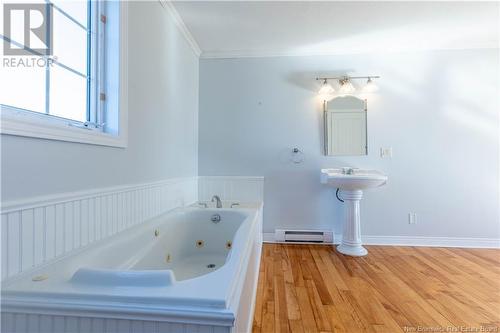 328 Route 940, Sackville, NB - Indoor Photo Showing Bathroom