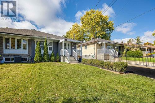 31 Gravenhurst Avenue, Toronto, ON - Outdoor